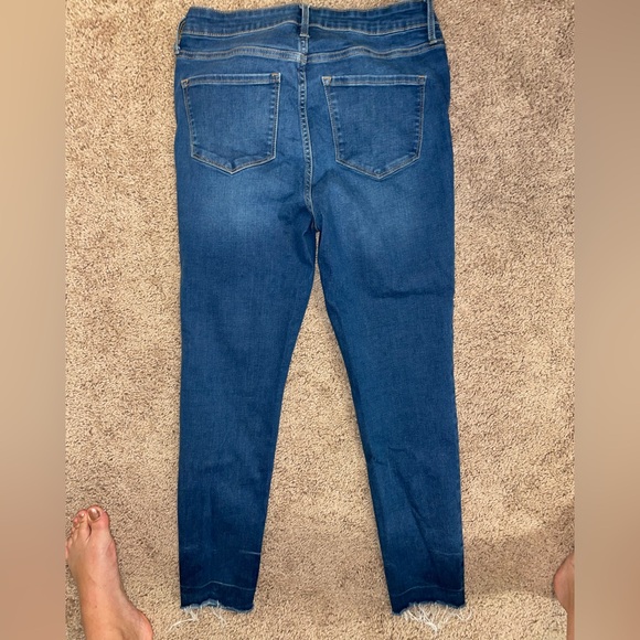 Old Navy jeans - Picture 2 of 4